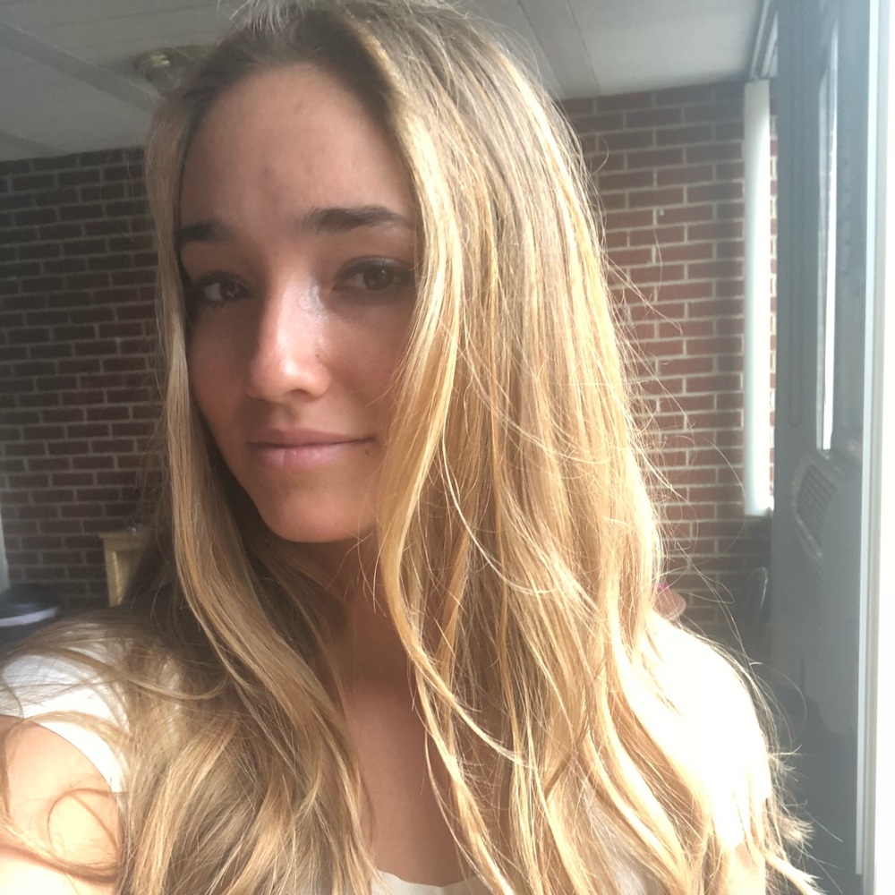 Meet your Posher, Alexandra